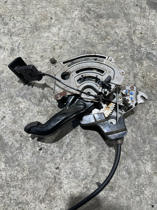 2017-2019 FORD F250 F350 E BRAKE PEDAL W E BRAKE RELEASE OEM