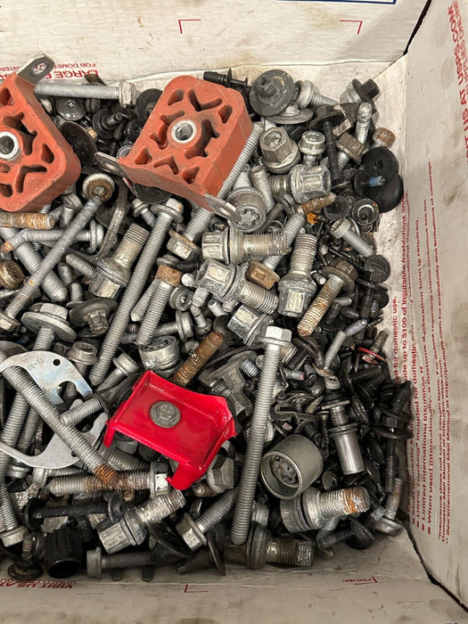 2017 2018 AUDI R8 PLUS FACTORY HARDWARE / BOLTS / LUG NUTS / WHEEL LOCKS ETC OEM