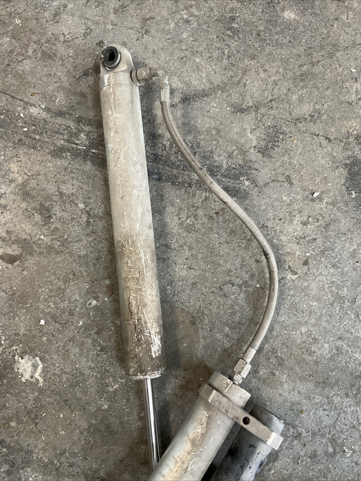 2018 FORD F350 REAR AFTERMARKET STRYKER 4 INCH SHOCK STRUT W/ DUAL RESERVOIR