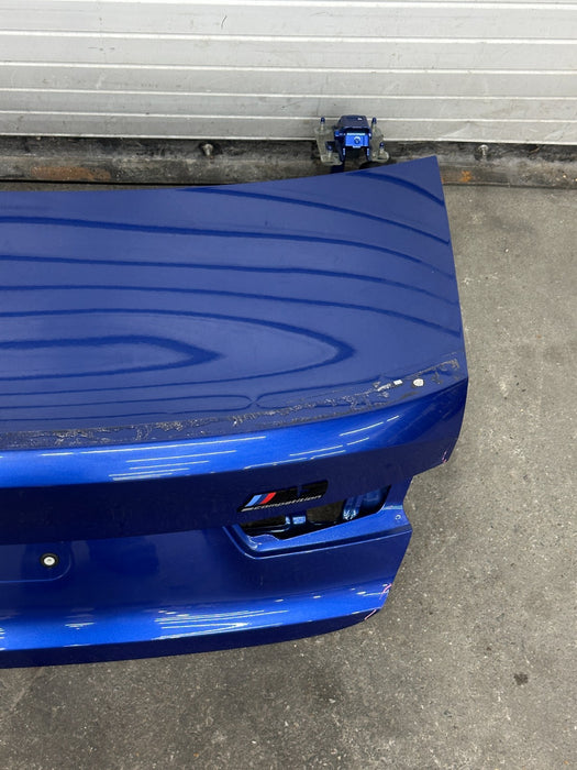 2024 BMW M3 M4 G80 G82 TRUNK LID BLUE OEM *MINOR PAINT CHIP/RESIDUE 12-13*