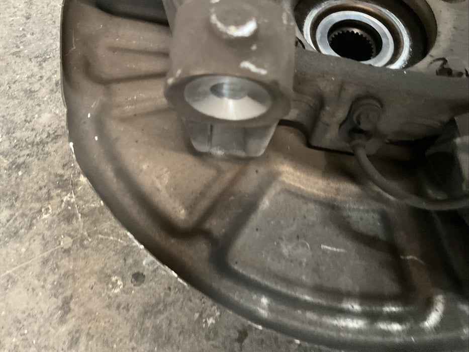 2017 MERCEDES C63 AMG W205 REAR LEFT DRIVER SPINDLE KNUCKLE HUB BEARING OEM