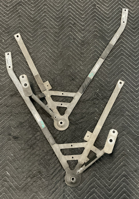2015 BMW M4 REAR RIGHT LEFT PAIR SUSPENSION BRACKET OEM 67228464604