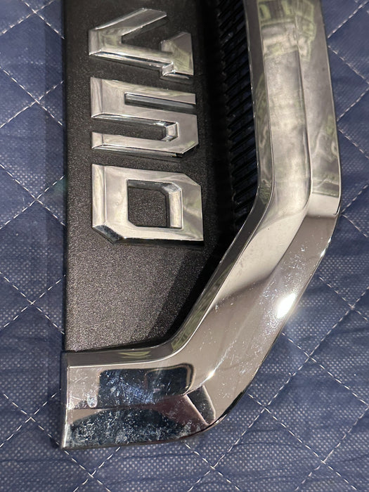 2017 2020 FORD F450 PLATINUM PASSENGER RIGHT CHROME FENDER EMBLEM BADGE OEM