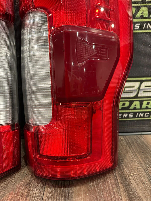 2017 2018 2019 FORD F250 F350 F450 PLATINUM LED TAIL LIGHTS LEFT RIGHT OEM