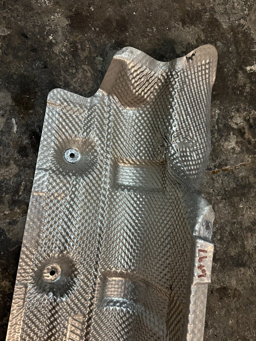 2020 BMW M4 F82 EXHAUST HEAT INSULATION SHIELD COVER OEM 8 059 674 02 805967402