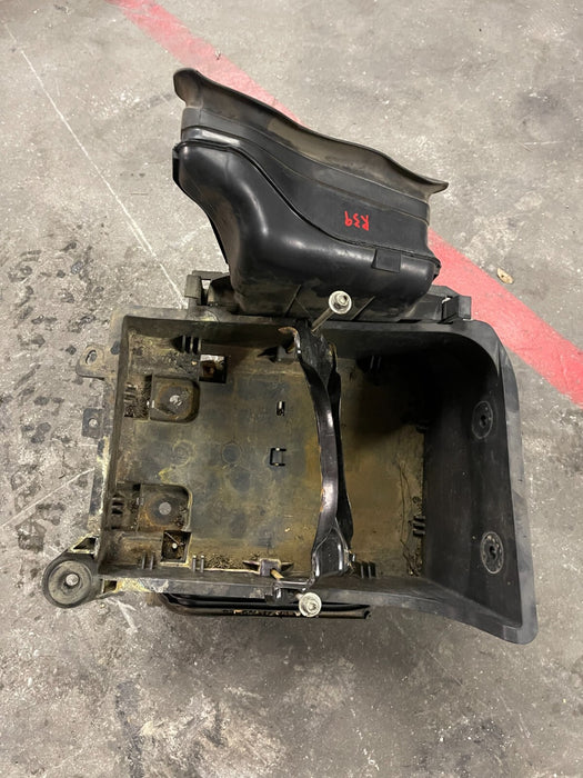 2017-2019 FORD F250 F350 F450 BATTERY HOLDER TRAY W/ AIR DUCK OEM 2017-2019
