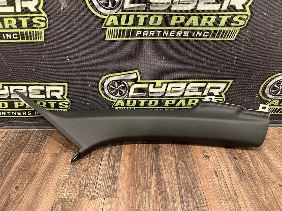 2017-18 AUDI R8 PLUS SPYDER FRONT PASSENGER RIGHT A PILLAR TRIM OEM 4S7 867 234