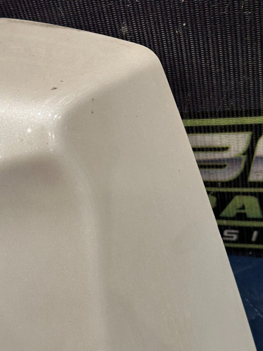 2017-2019 FORD F250 F350 F450 RIGHT CAB CORNER METALLIC WHITE (UG) OEM {READ}