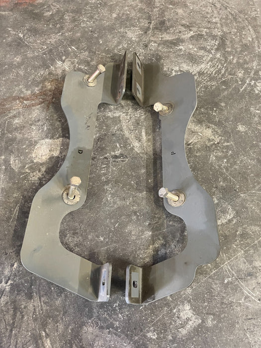 2017-2019 FORD F250 F350 B&W GOOSENECK HITCH BRACKETS W/ HARDWARE OEM