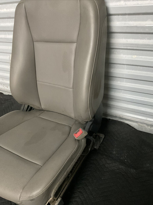 2017-2019 FORD F250 F350 F450 XLT FRONT PASSENGER SEAT OEM