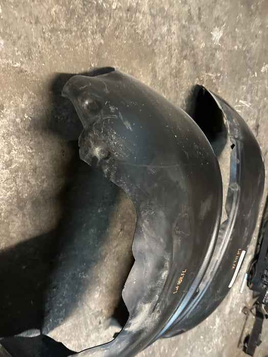 2018 FORD F250 F350 FRONT LEFT RIGHT WHEEL WELL LINER PAIR HC3J 16F099 AC