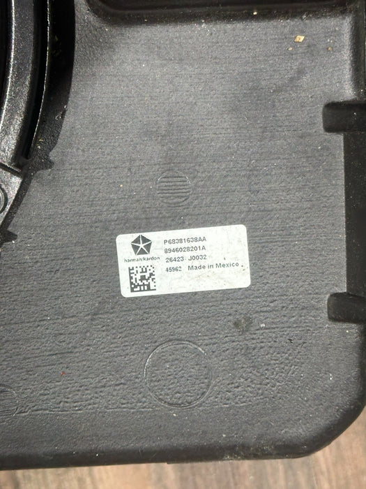 2024 DODGE RAM 3500 LARAMIE HARMON KARDON SUBWOOFER OEM 68381638AA