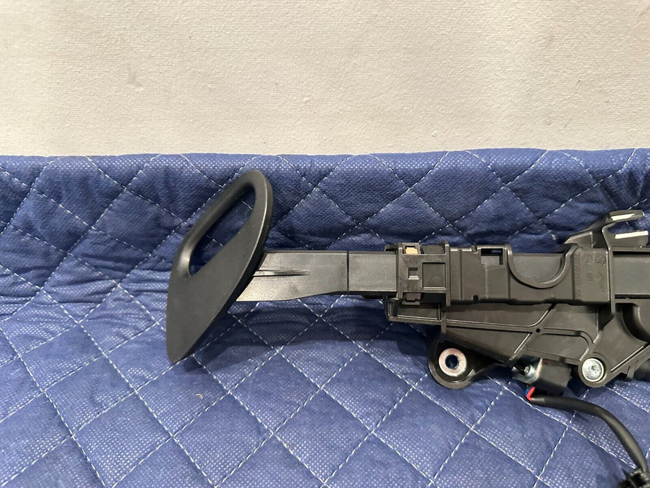 2017 MERCEDES-BENZ C63 AMG CABRIOLET FRONT RH ELECTRIC MOTOR SEATBELT ADJUSTER