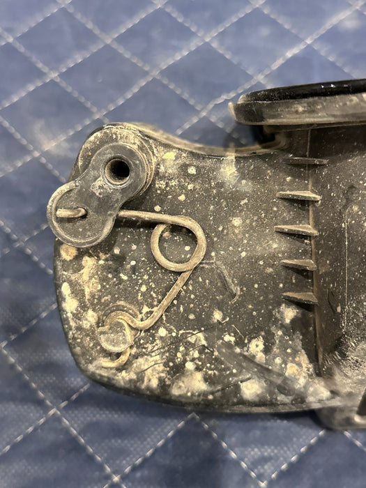 2020 FORD F350 F450 BLACK FUEL GAS DOOR LID CAP OEM