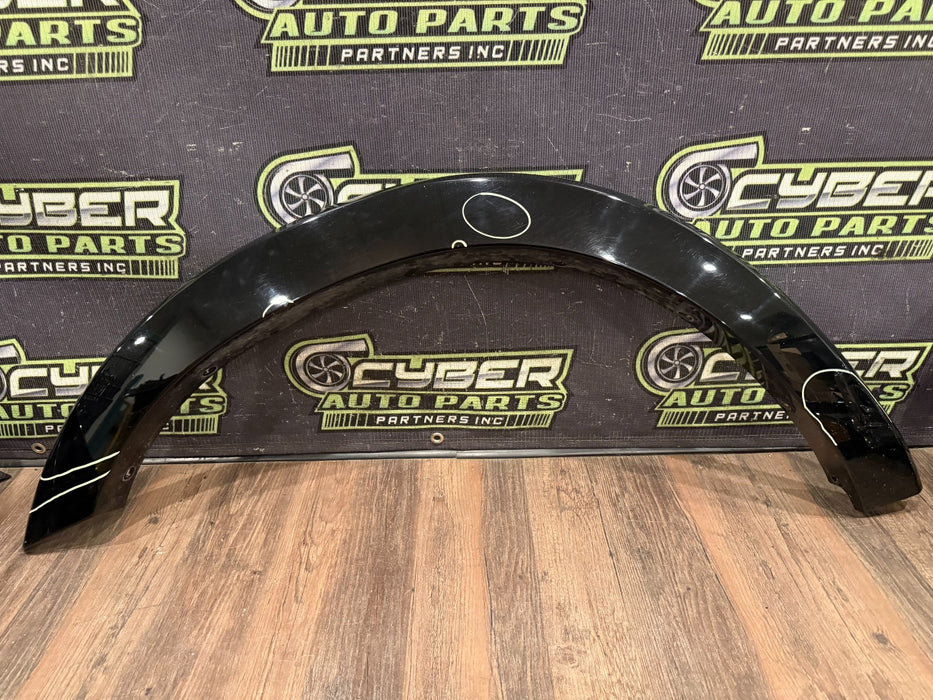 2022 DODGE RAM 2500 FRONT LEFT FENDER FLARE MOLDING OEM *WEAR 5-8*