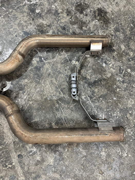 2019 MERCEDES BENZ C63S AMG MID PIPE EXHAUST ASSEMBLY W BRACKETS OEM