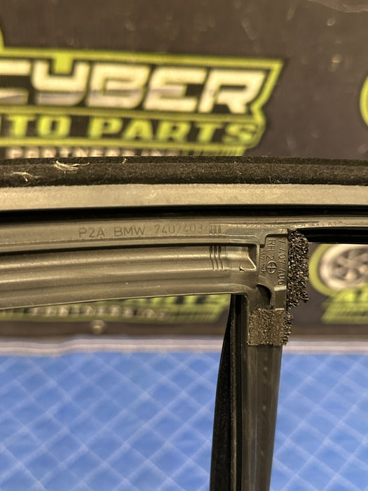 2024 BMW M3 M4 G80 G82 REAR RIGHT RUBBER DOOR SEAL OEM 7407403