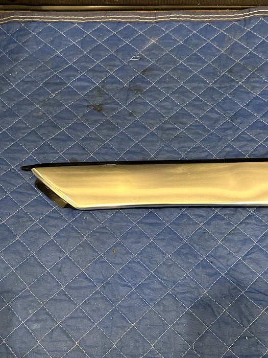 2018 AUDI R8 SPYDER WINDSHIELD LEFT TRIM PANEL OEM 4S7 853 265 *DENT #3*