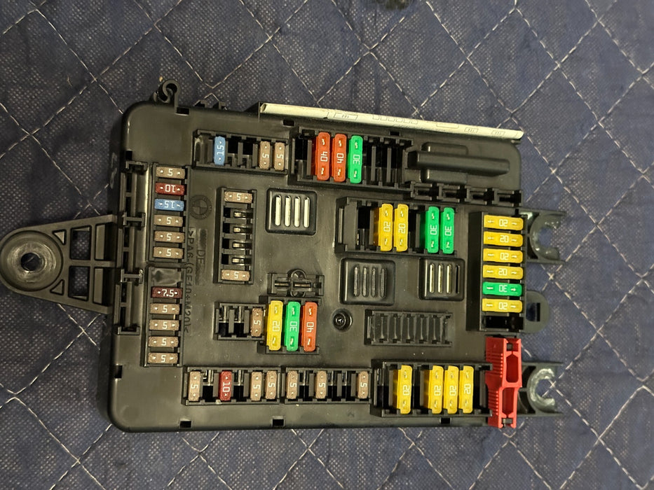 2020 BMW M4 F82 FUSE BOX CONTROL MODULE 9389070 61149389070  ~MINOR CORROSION~