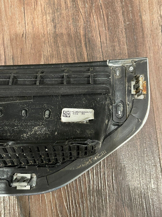 2017-2019 FORD F250 FRONT PASSENGER RIGHT CHROME FENDER EMBLEM BADGE OEM