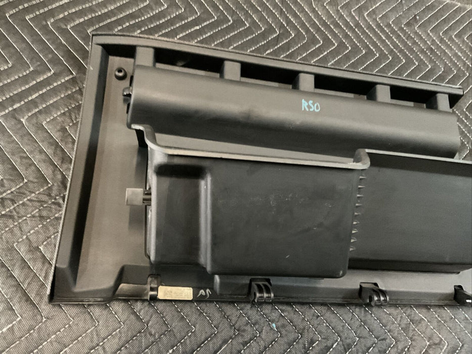 2017 2018 2019 FORD F250 F350 F450 GLOVE BOX COMPARTMENT/ STORAGE OEM