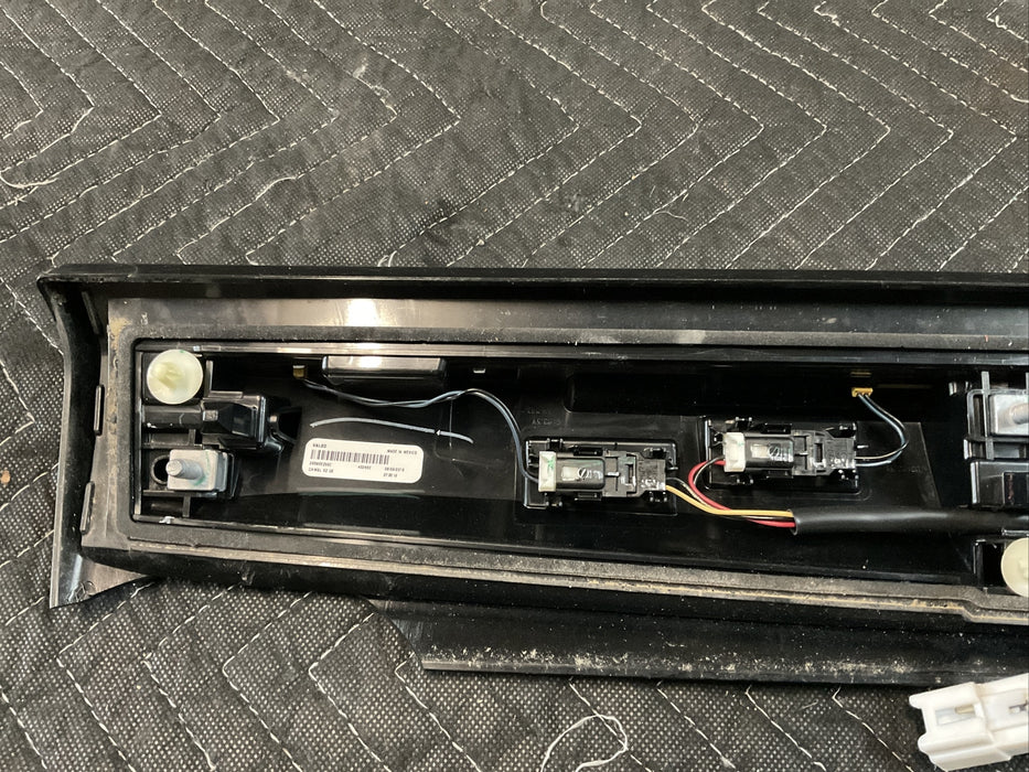 2016 NISSAN TITAN THIRD BRAKE LIGHT HIGH MOUNT OEM~DAMAGE~26590EZOOC