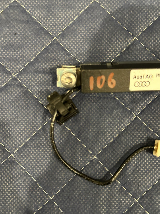 2014 AUDI R8 SPYDER LEFT RIGHT ANTENNA AMPLIFIER PAIR 420 035 225 C