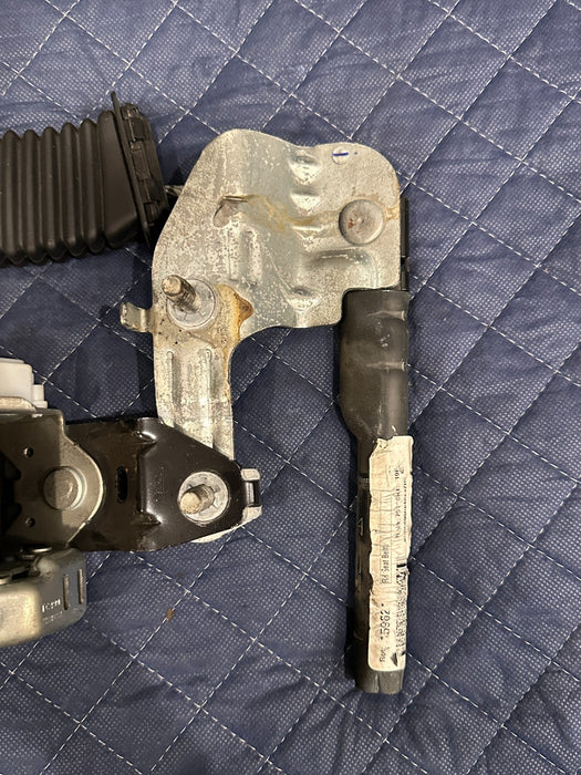 2017-2019 FORD F250 F350 F450 XLT FRONT RIGHT SEAT BELT SEATBELT OEM ~WEAR