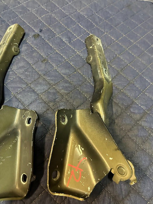 2016-2019 NISSAN TITAN XD LEFT RIGHT HOOD HINGE PAIR OEM
