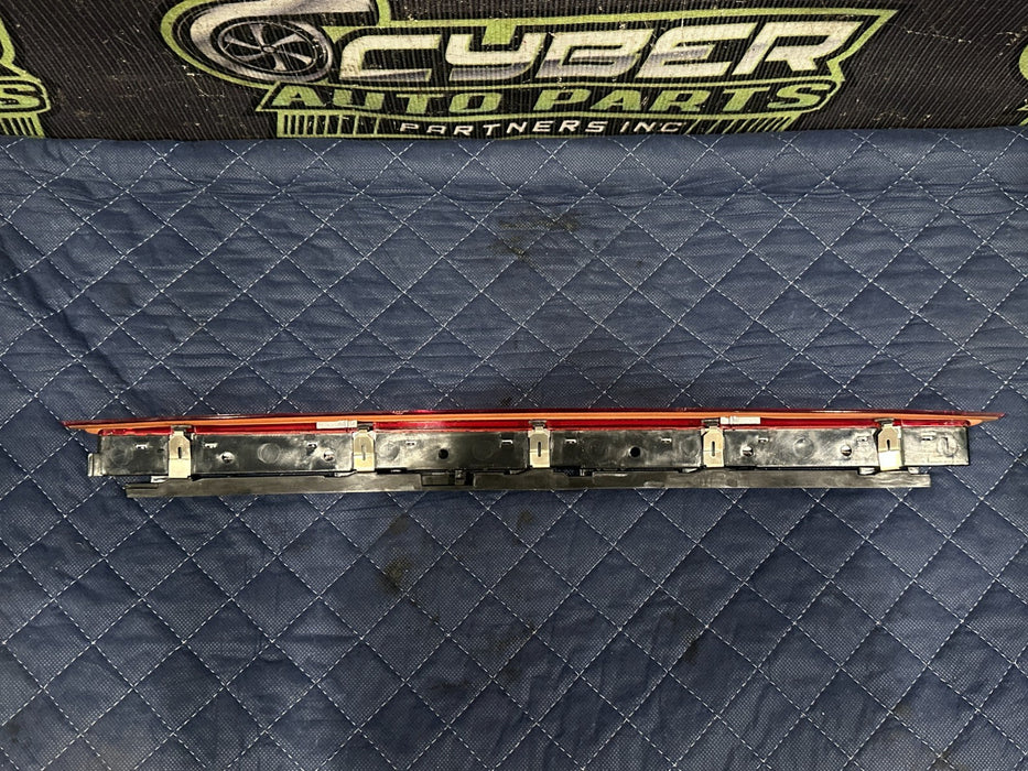 2014 AUDI R8 HIGH MOUNT BRAKE LIGHT LAMP 420 945 097 B OEM