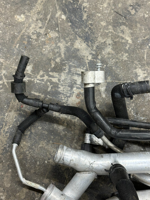 2021 AUDI R8 OEM UNDERBODY CENTER COOLANT PIPE LINE HOSE TUBE 4S0 819 270 D