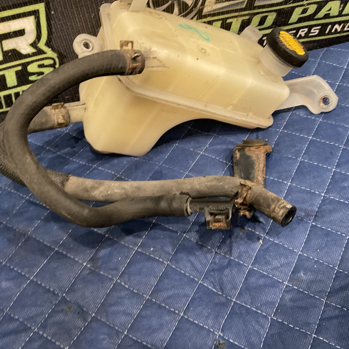 2014 TOYOTA PRIUS V ENGINE RADIATOR COOLANT TANK RESERVOIR 16480-28080 OEM