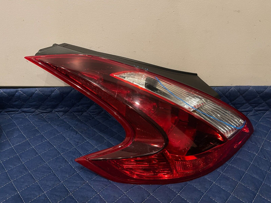 2015 NISSAN 370Z NISMO DRIVER LEFT REAR TAILIGHT OEM L 77 *WATER SPOTS*