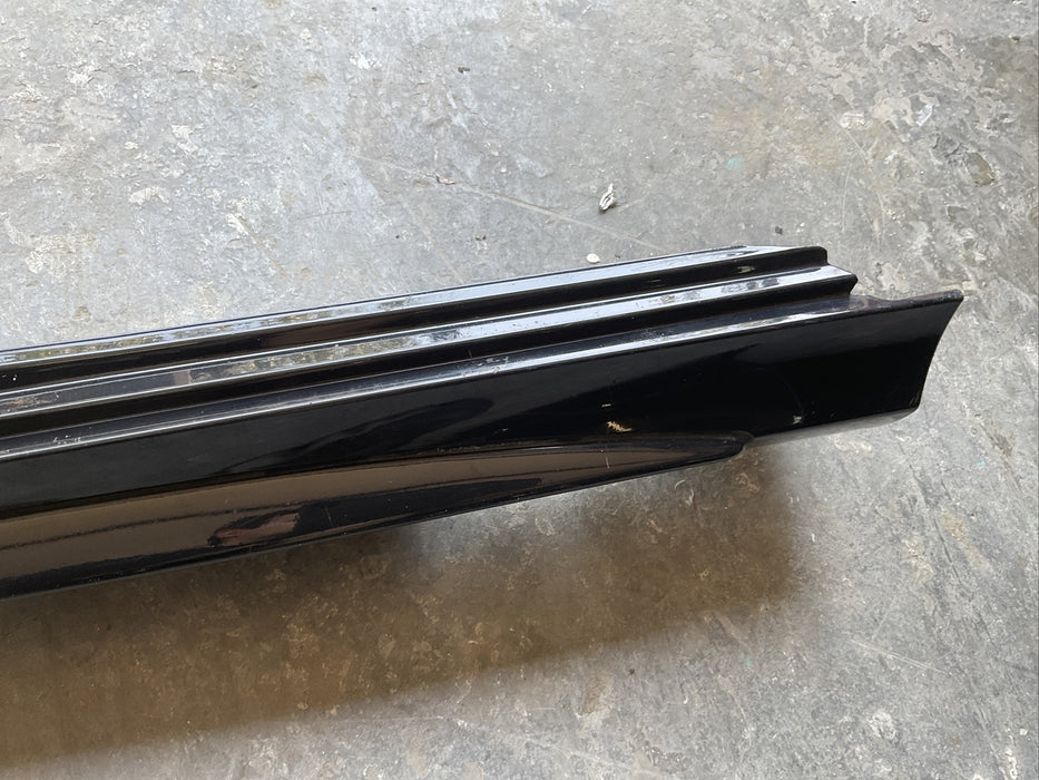 2017 MERCEDES AMG C63S ROCKER MOULDING SIDE SKIRTS RIGHT SIDE OEM~MINOR DAMAGE~