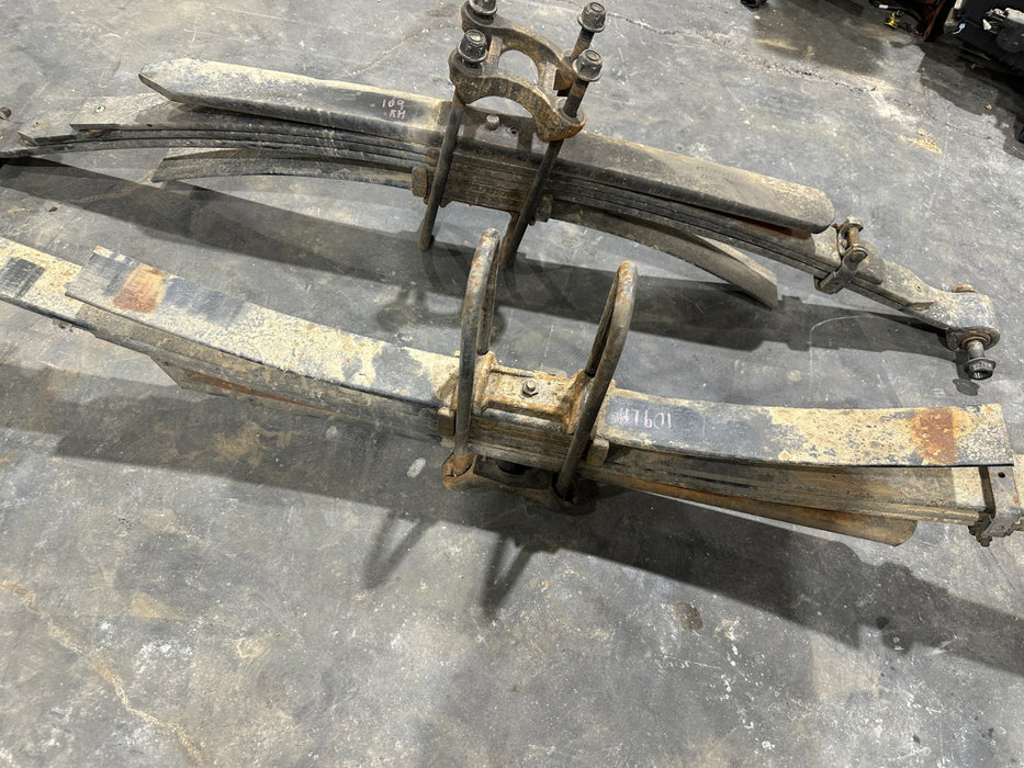 2017 FORD F350 REAR LEFT RIGHT LEAF SPRINGS  OEM HC3C5A975NH HC3C 5A975