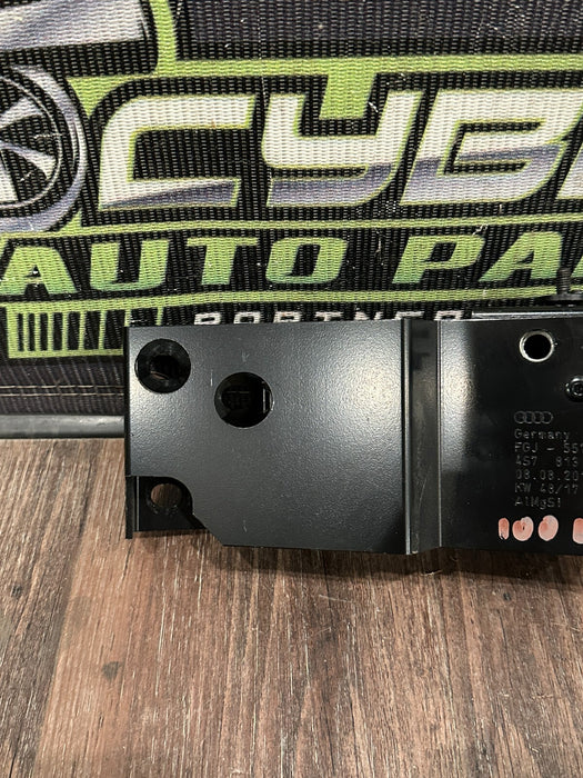 2017-18 AUDI R8 DRIVER LEFT REINFORCEMENT PLATE BRACKET OEM 4S7 813 761 C
