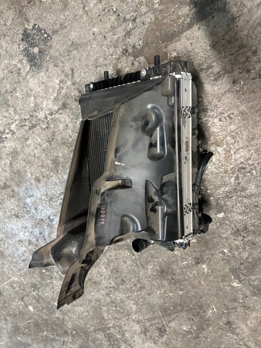 2017 AUDI R8 V10 FRONT RIGHT RADIATOR A/C CONDENSER 4S0 816 411 4S0 121 252 B