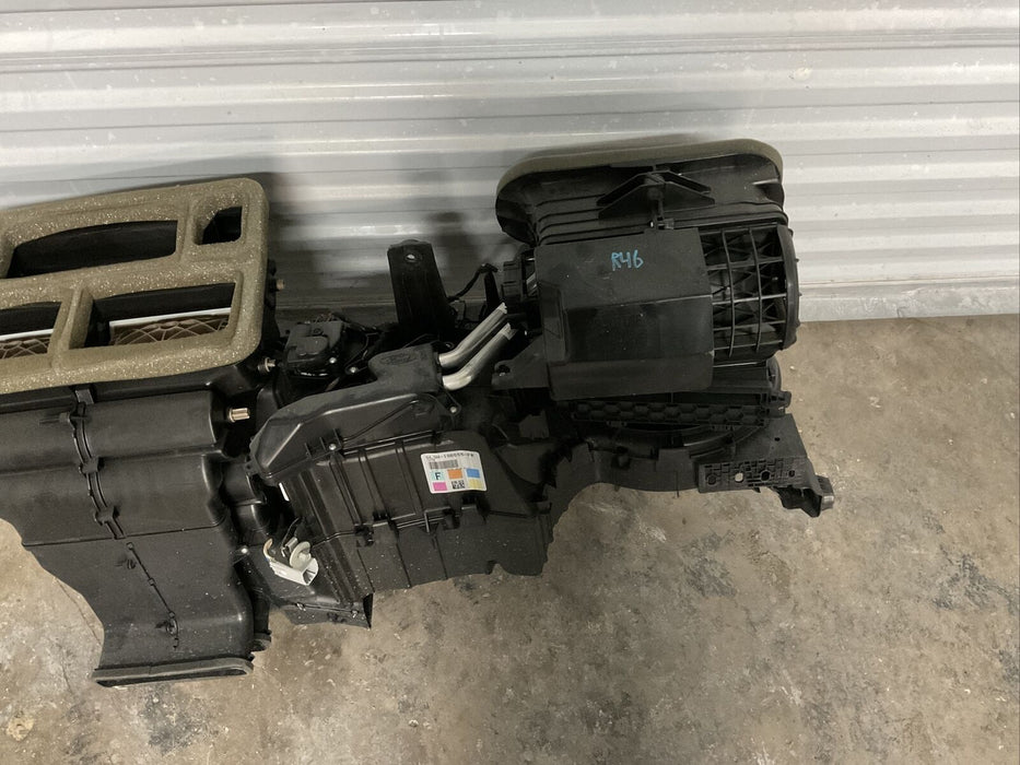 2017-2019 FORD F250 F350 DIESEL 6.7L HEATER CORE BOX HVAC OEM GL3H-19B555-FR