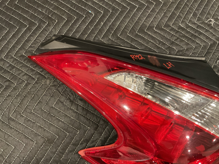 2011 NISSAN 370Z SPORT COUPE LH TAIL LIGHT LEFT DRIVER SIDE OEM 2009-2020~DAMAGE