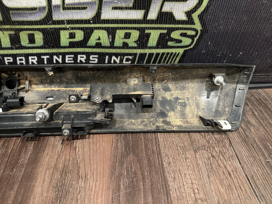 2017-2019 FORD F250 F350 REAR TAILGATE OPENER W/ NO BACKUP CAMERA OEM *READ*