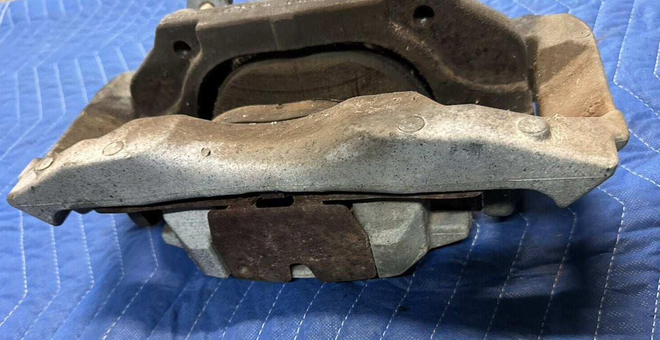 2011 BMW 550i F10 XDRIVE FRONT RIGHT PASSENGER DISC BRAKE CALIPER OEM 6786818