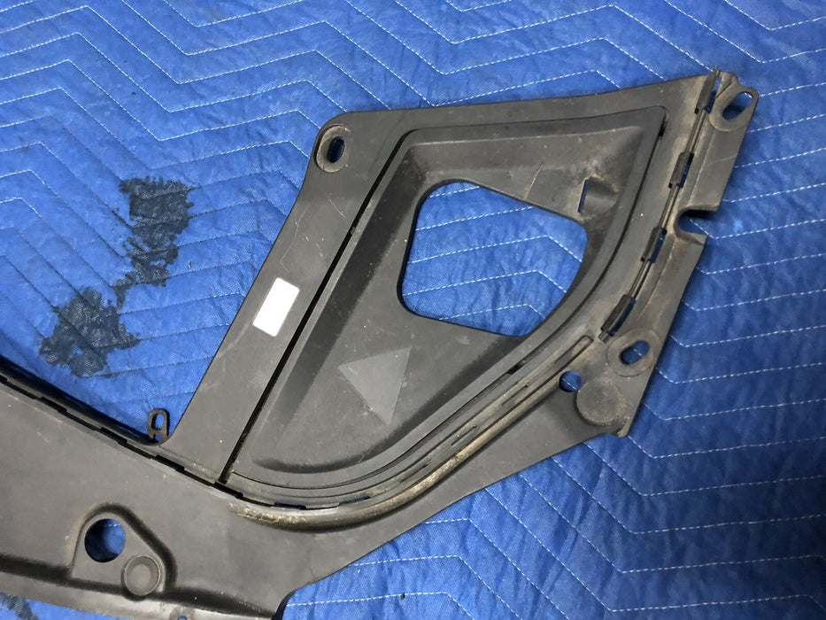 2011 BMW 550i F10 5 SERIES OEM FRONT RIGHT SUPPORT SEAL COVER 51757019804