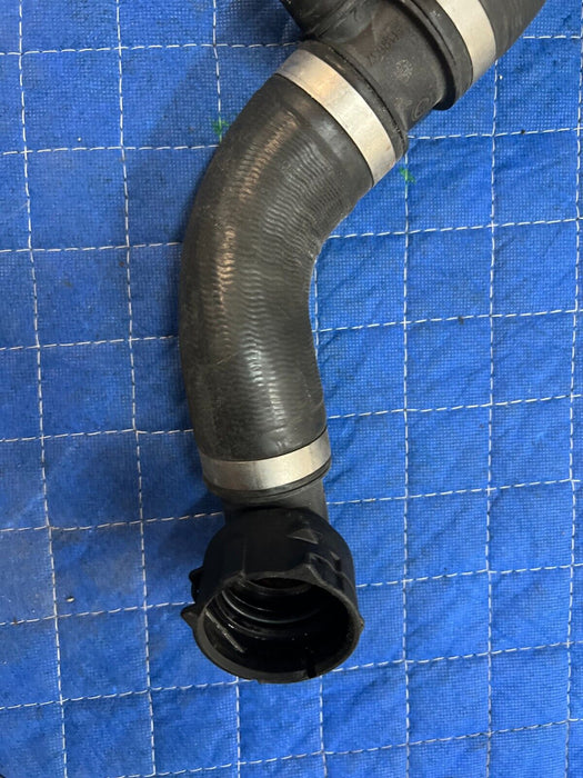 2015 MERCEDES C63S AMG ENGINE RADIATOR COOLANT HOSE 2055018982 205 501 89 82