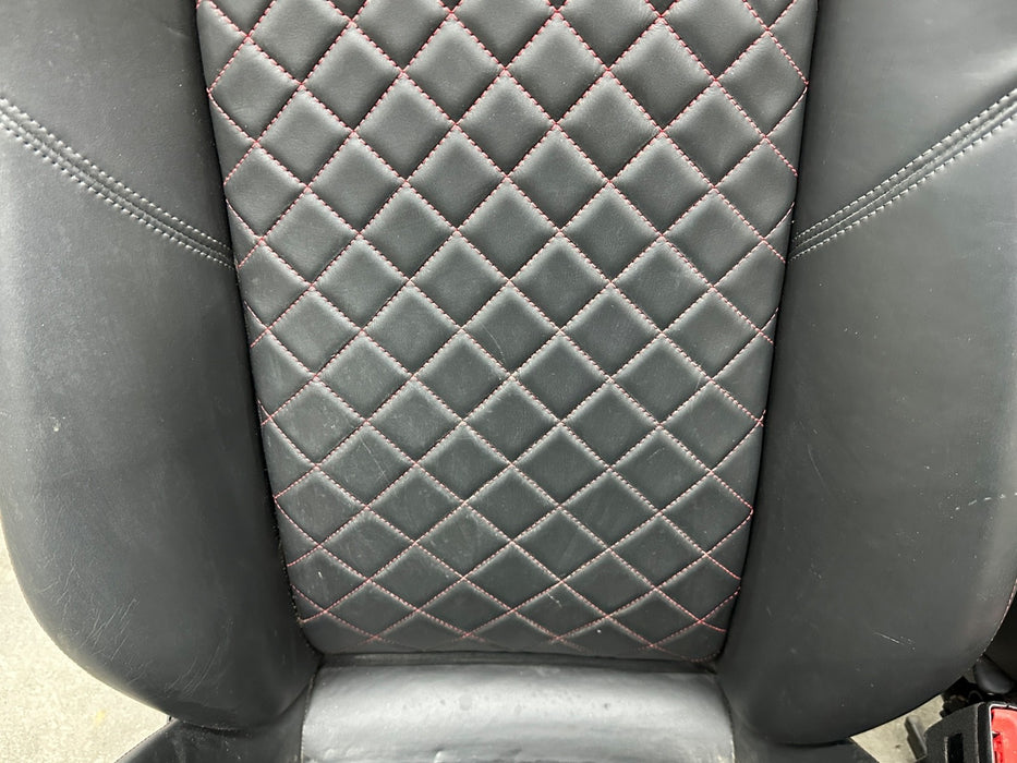 2017 AUDI R8 LEFT RIGHT RED DIAMOND STITCHED SEATS OEM *WEAR/READ DESC*