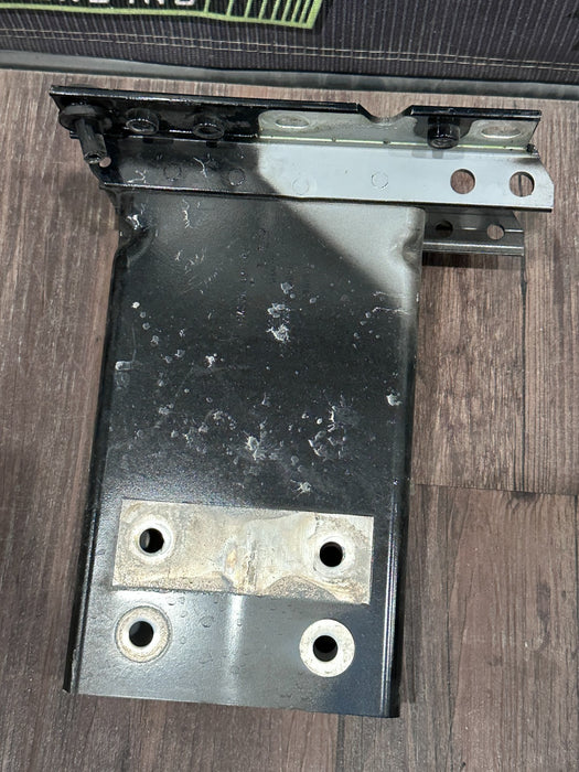 2015 JAGUAR F TYPE LEFT REINFORCEMENT BAR MOUNT BRACKET OEM 6W83-101A22-AD