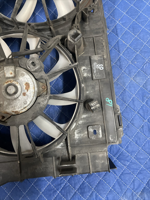 2014 Toyota Prius V Front Cooling Fan Shroud Assembly OEM 100222-2152