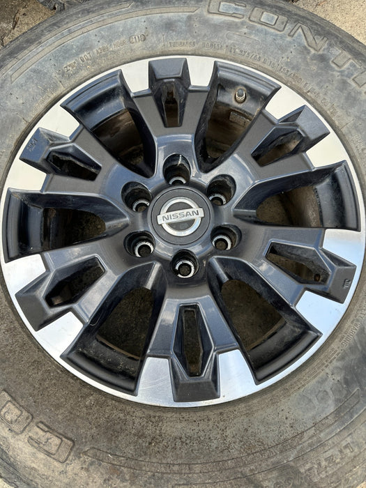 2017 NISSAN TITAN XD PRO 4X 275/65 R18 ALLOY WHEEL RIM TIRE SET OEM *FLAWS 5,8,9