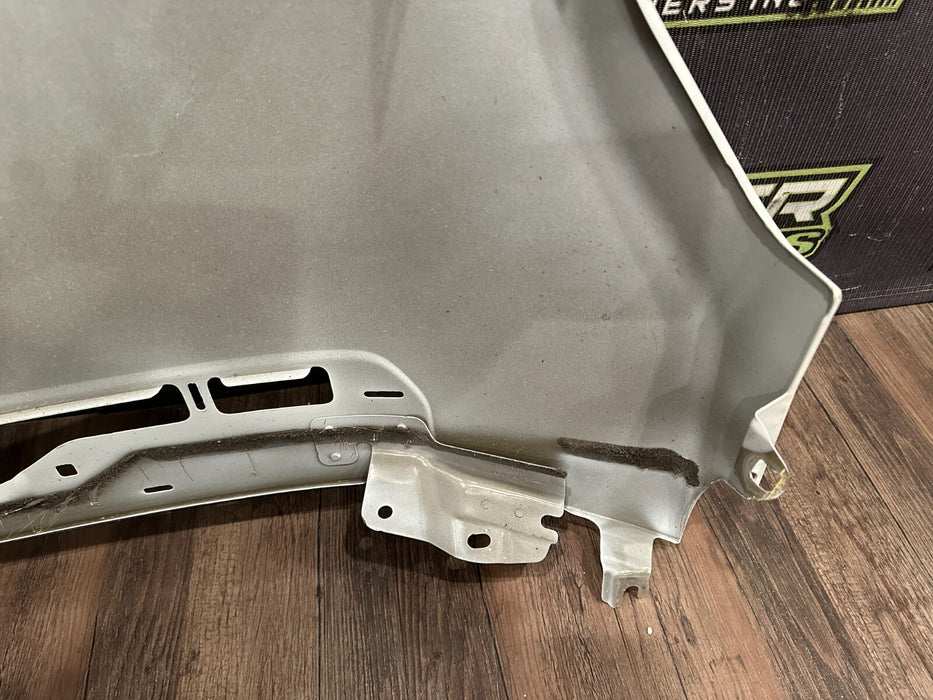 2023 2024 FORD F250 F350 FRONT RIGHT FENDER OEM STAR WHITE (AZ) *DAMAGE*