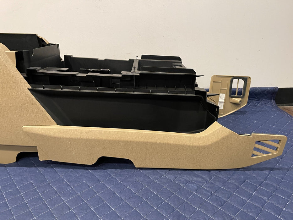 2017-2019 FORD F250 F350 TAN LARIAT CENTER CONSOLE W/ NO LID OEM *SCUFFS*