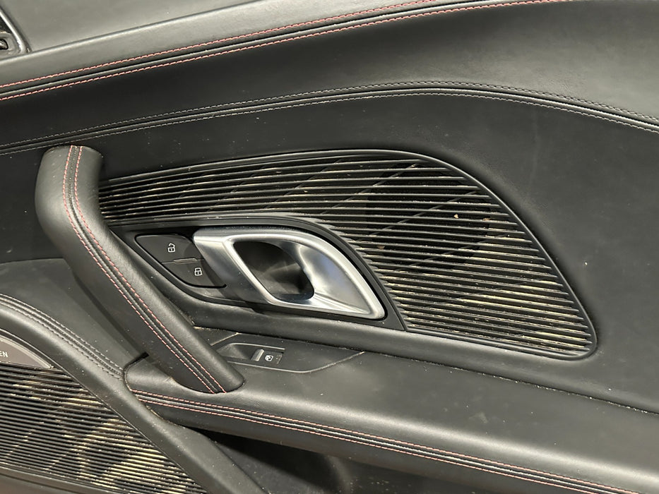 2017 AUDI R8 SPYDER RIGHT DOOR PANEL OEM